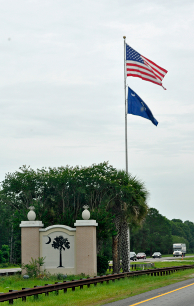 South Carolina flag and entry